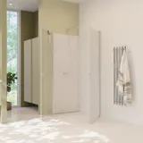 Stort badeværelse inspiration med grønne badeværelsesmøbler, firkantet spejl, og bruseafskærmning med svingdører med klart glas og profiler i satin samt elegant elektrisk håndklædetørrer.